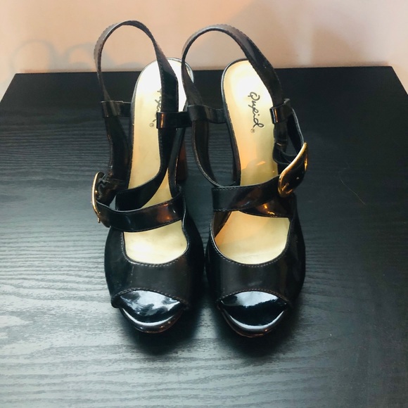 Heel - Picture 3 of 4